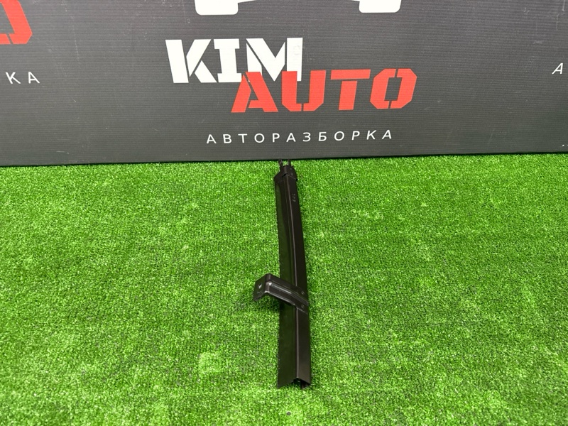 Направляющая стекла двери Infiniti QX50 J55 2019