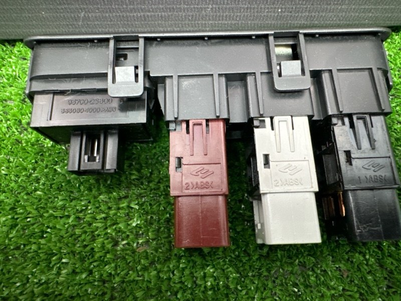 Блок кнопок Hyundai ix35 2012