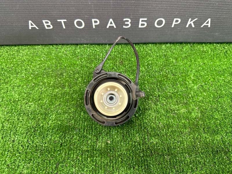Лючок бензобака с крышкой Hyundai ix35 2012