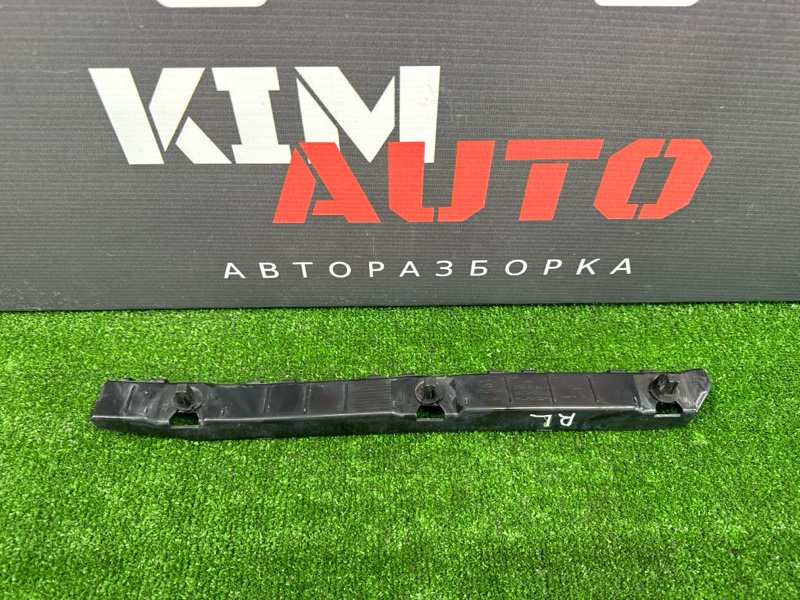Кронштейн заднего бампера Hyundai ix35 2012