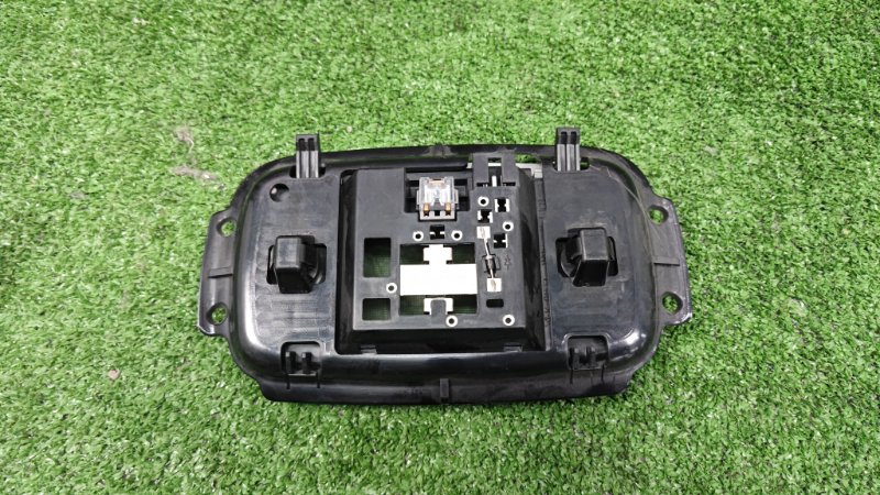 Плафон салонный задний Hyundai ix35 2012