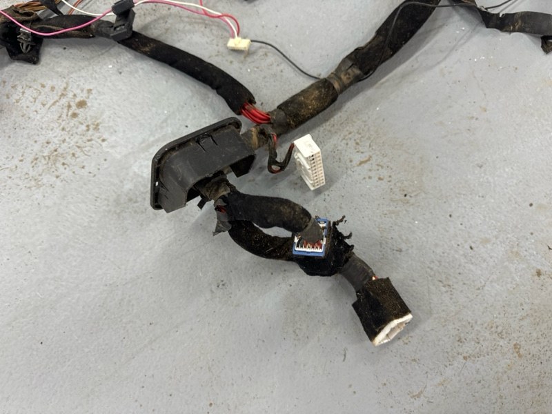 Проводка салона Hyundai Tucson 2007 JM