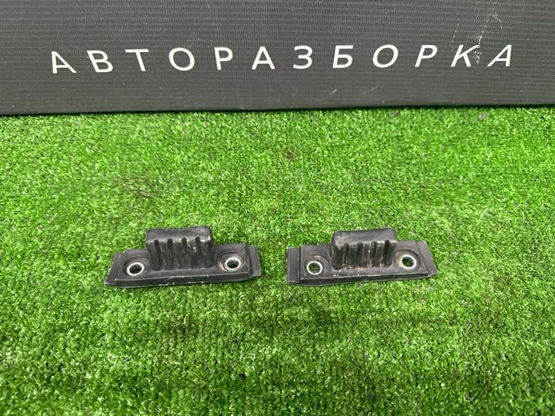 Отбойник крышки багажника Hyundai Tucson 2007 JM