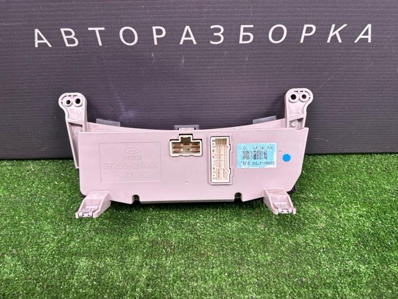 Блок управления отопителем Hyundai Elantra HD 2008