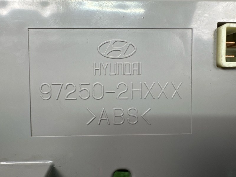 Блок управления отопителем Hyundai Elantra HD 2008