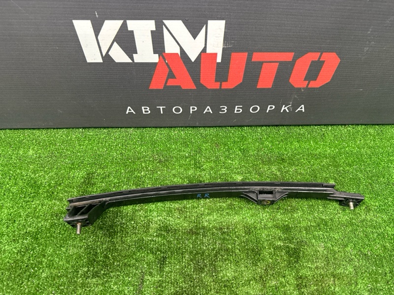 Направляющая стекла двери Hyundai Elantra HD 2008