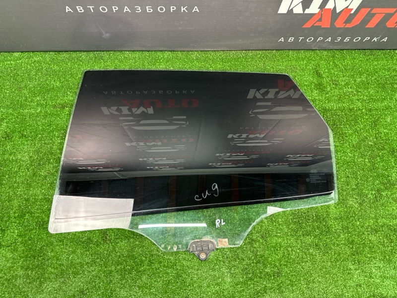Стекло двери Kia Ceed 1 HB 2012 ED