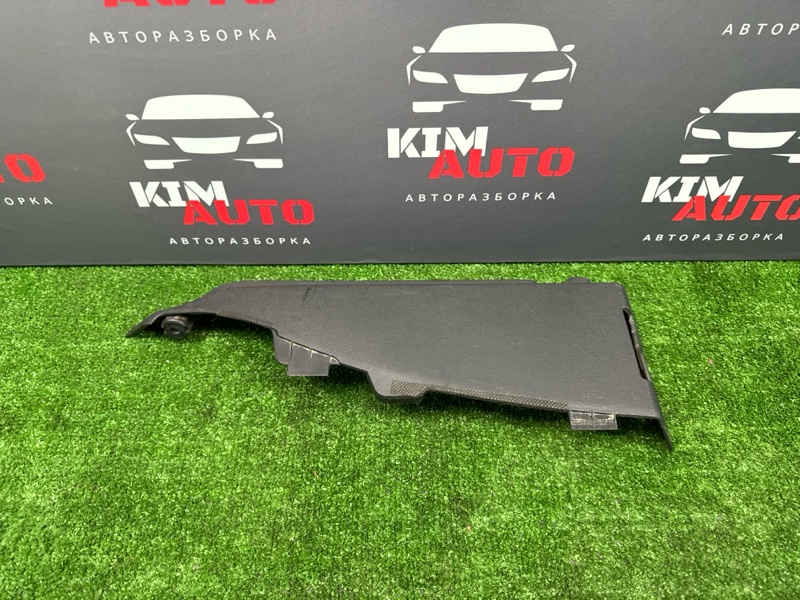 Направляющая полка (шторки) багажника правая Kia Ceed 1 HB 2012 ED