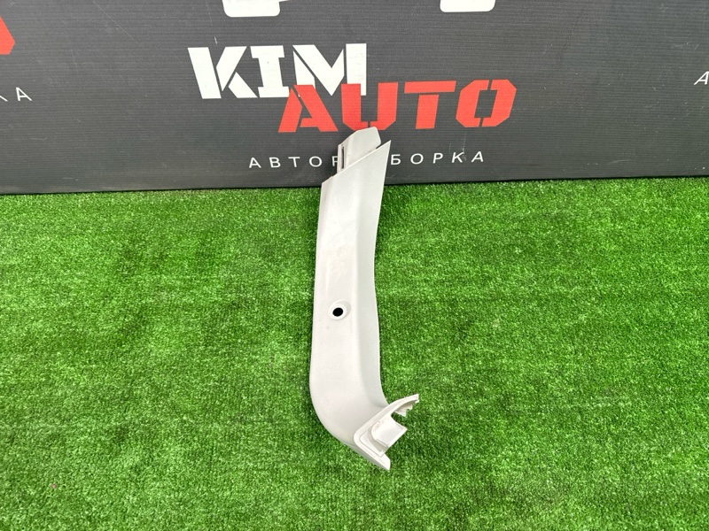 Накладка крышки багажника Kia Ceed 1 HB 2012 ED