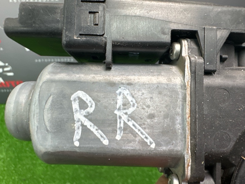 Мотор стеклоподъемника Kia Ceed 1 HB 2012 ED