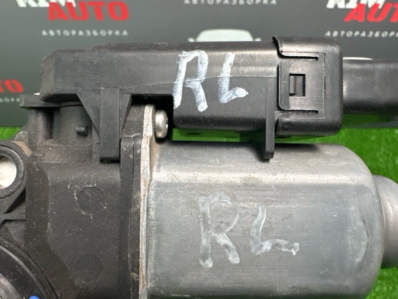 Мотор стеклоподъемника Kia Ceed 1 HB 2012 ED