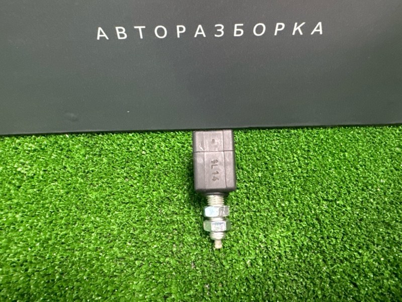Датчик включения стоп-сигнала Kia Ceed 1 HB 2012 ED