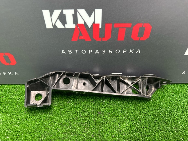 Кронштейн переднего бампера Kia Ceed 1 HB 2012 ED