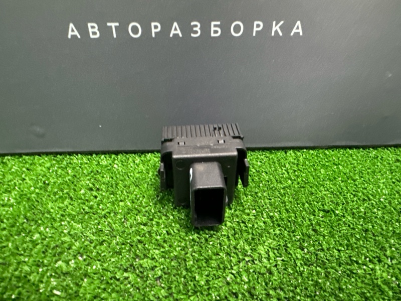 Кнопка корректора фар Volkswagen Polo 5 2013