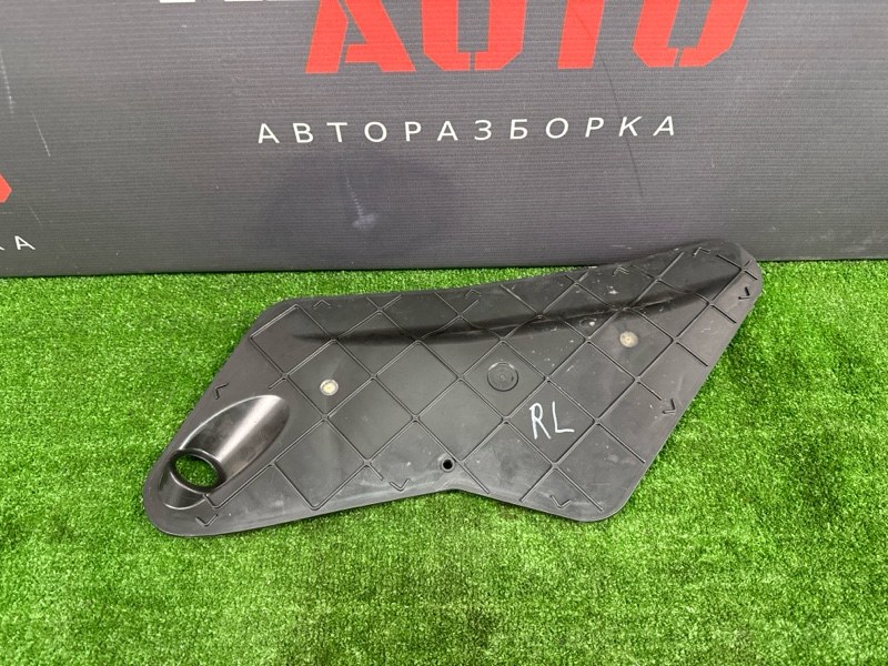 Заглушка двери Audi Q7 2007 4L