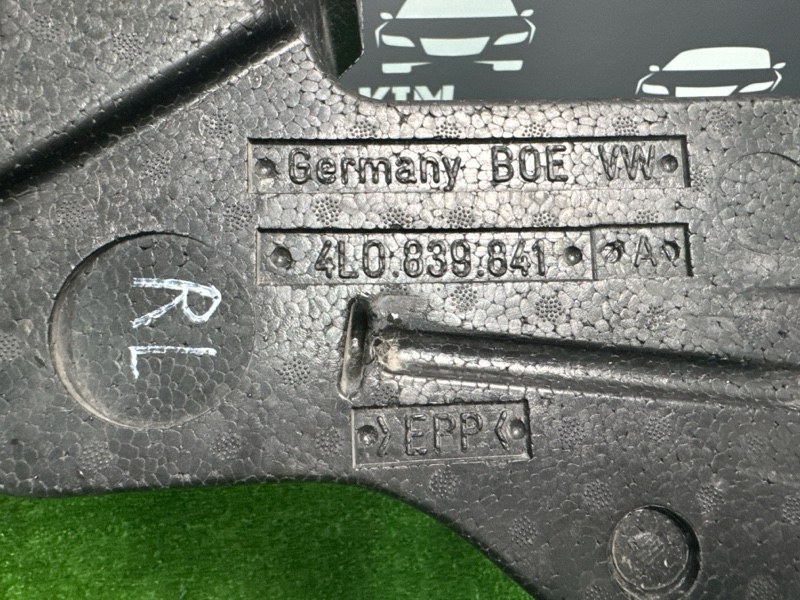 Пенопласт в дверь Audi Q7 2007 4L