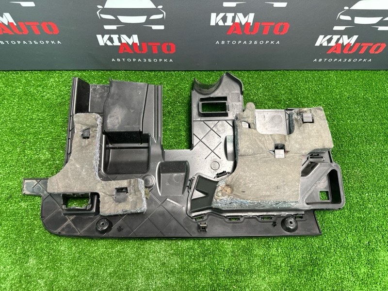Накладка торпедо Audi Q7 2007 4L