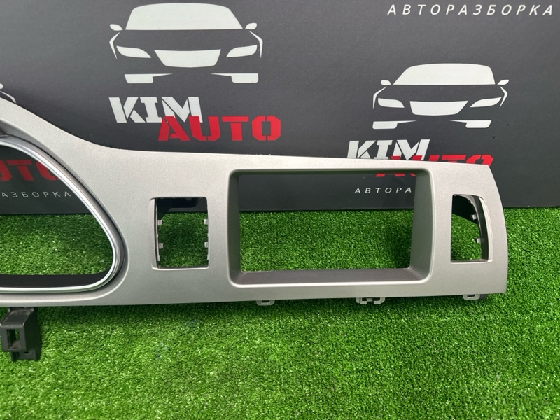 Рамка комбинации приборов Audi Q7 2007 4L