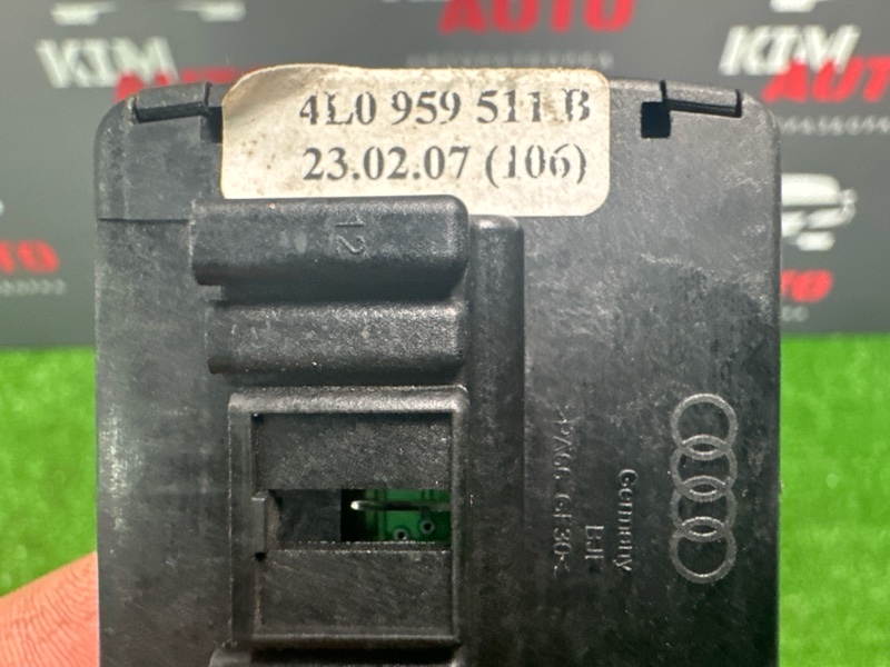 Кнопка режима подвески Audi Q7 2007 4L