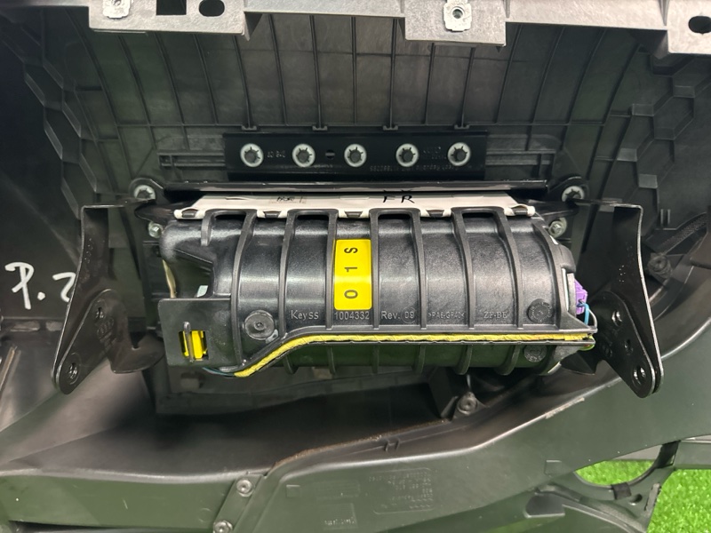 Торпедо, панель, парприз с подушкой Audi Q7 2007 4L