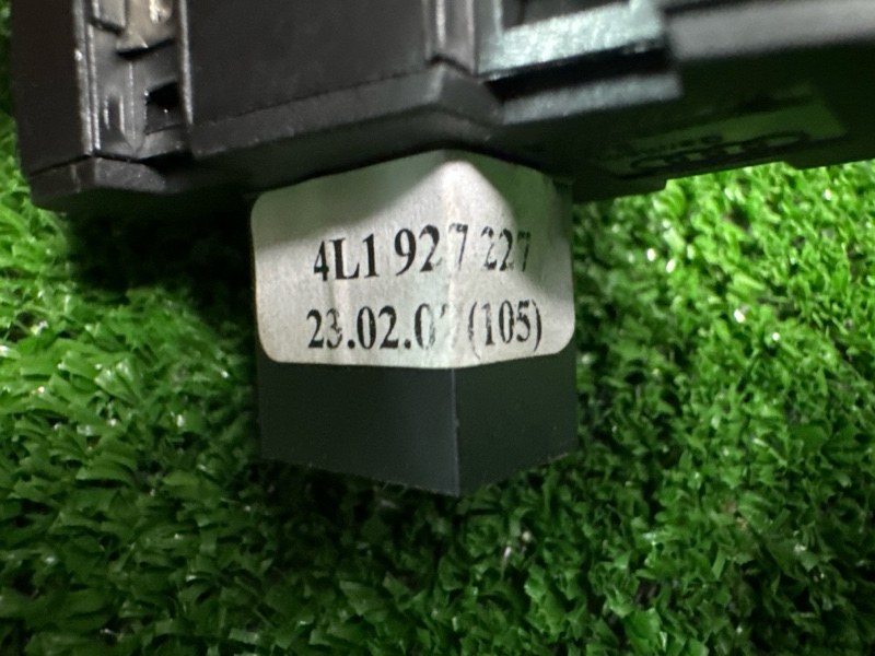 Блок кнопок Audi Q7 2007 4L