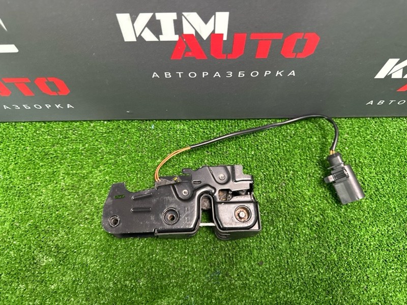 Замок капота Audi Q7 2007 4L
