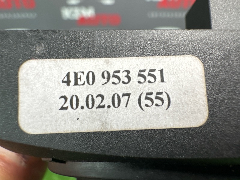 Кнопка регулировки рулевой колонки Audi Q7 2007 4L