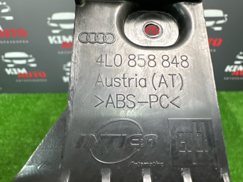 Кронштейн Audi Q7 2007 4L
