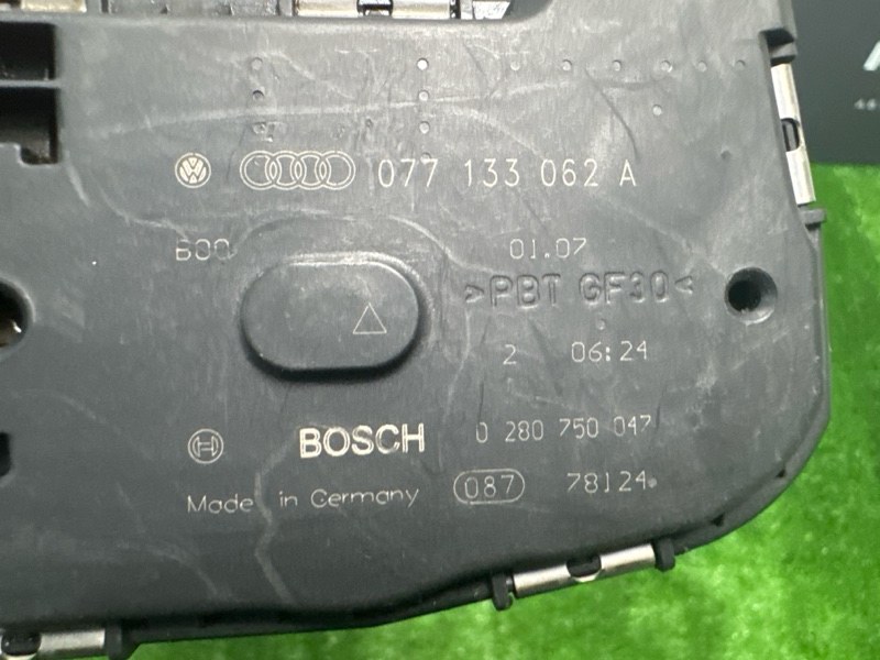 Дроссельная заслонка Audi Q7 2007 4L