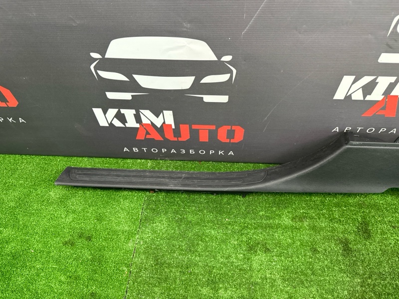 Накладка порога внутренняя Audi Q7 2007 4L