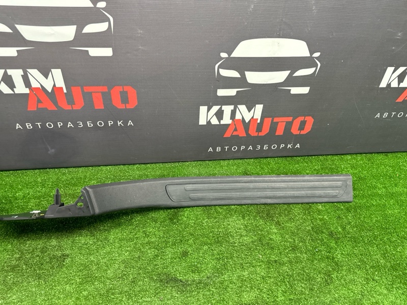 Накладка порога внутренняя Audi Q7 2007 4L