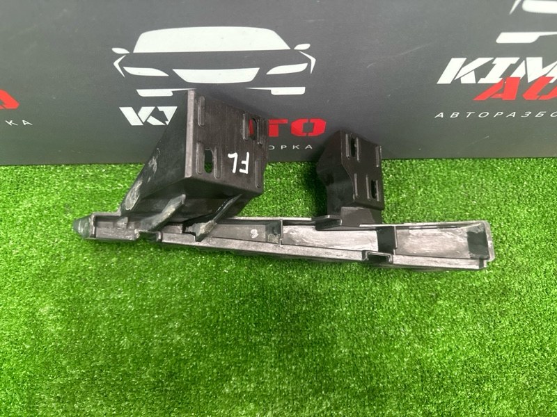 Кронштейн бампера Audi Q7 2007 4L
