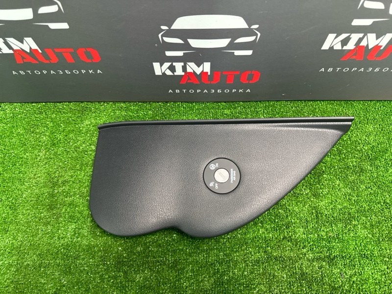 Накладка торпедо боковая Kia Cerato 4 2019 BD