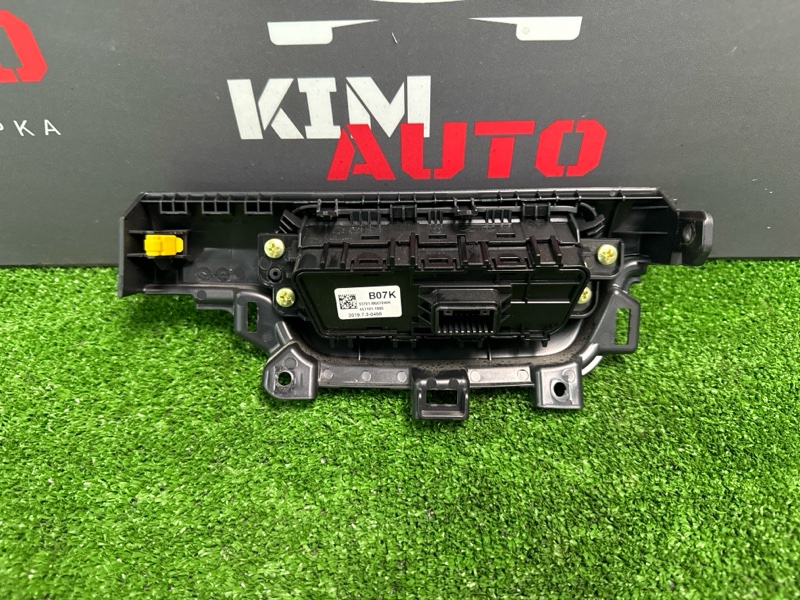 Блок кнопок Kia Cerato 4 2019 BD