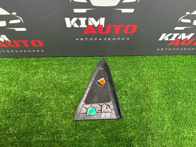 Накладка двери треугольник Kia Cerato 4 2019 BD