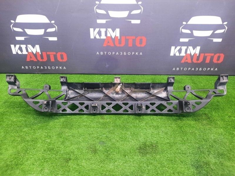 Кронштейн заднего бампера Audi Q7 2007 4L