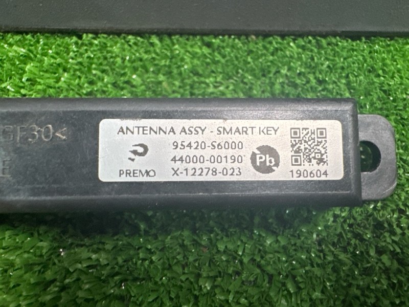 GPS антенна Kia Cerato 4 2019 BD