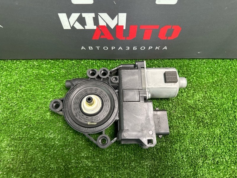 Мотор стеклоподъемника Kia Cerato 4 2019 BD