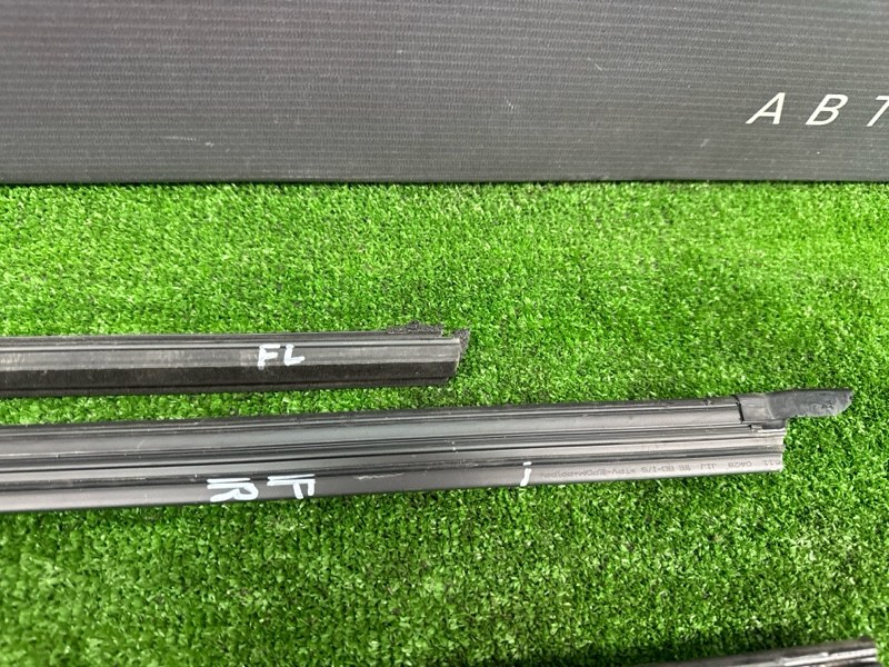 Уплотнитель стекла(бархотка) внутренний Kia Cerato 4 2019 BD