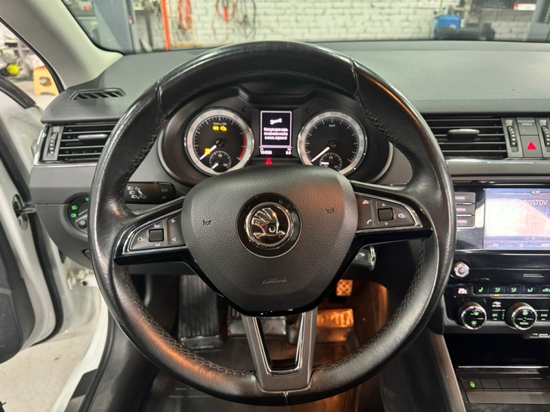 Комбинация приборов Skoda Octavia 2018 A7