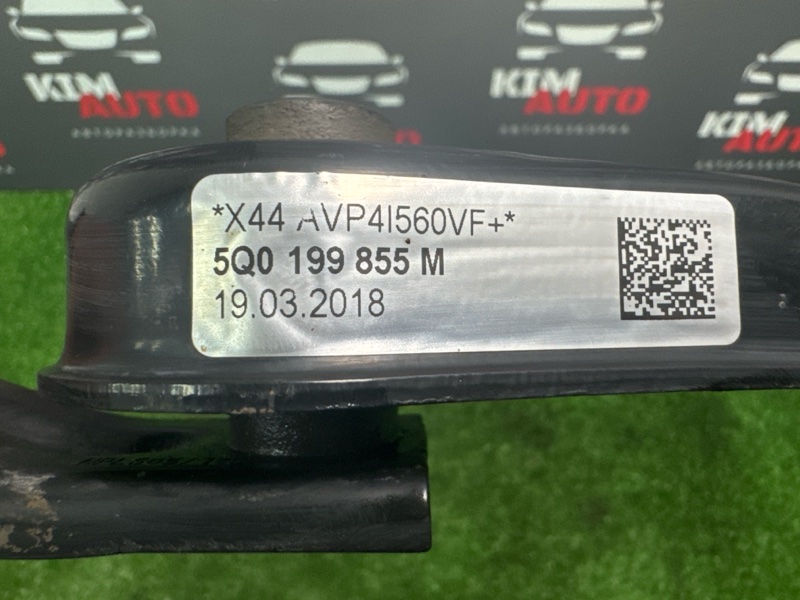 Подушка/опора двигателя Skoda Octavia 2018 A7
