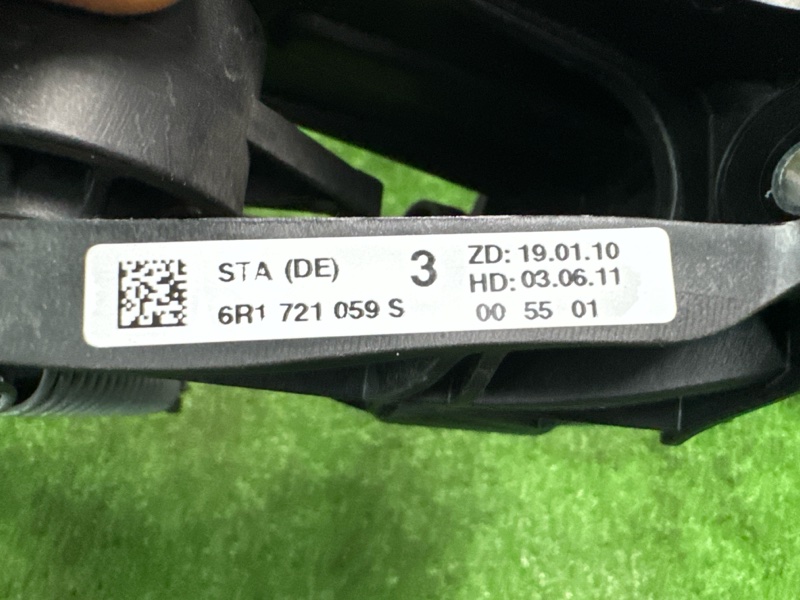 Педаль сцепления Skoda Fabia 2 2011