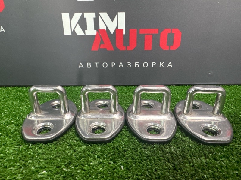 Ответная часть замка двери Skoda Fabia 2 2011