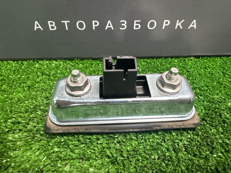 Кнопка открывания багажника Skoda Fabia 2 2011
