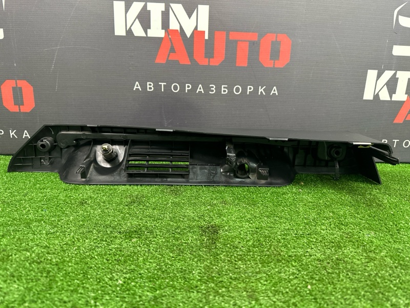 Направляющая шторки багажника Hyundai i30 2012 SW