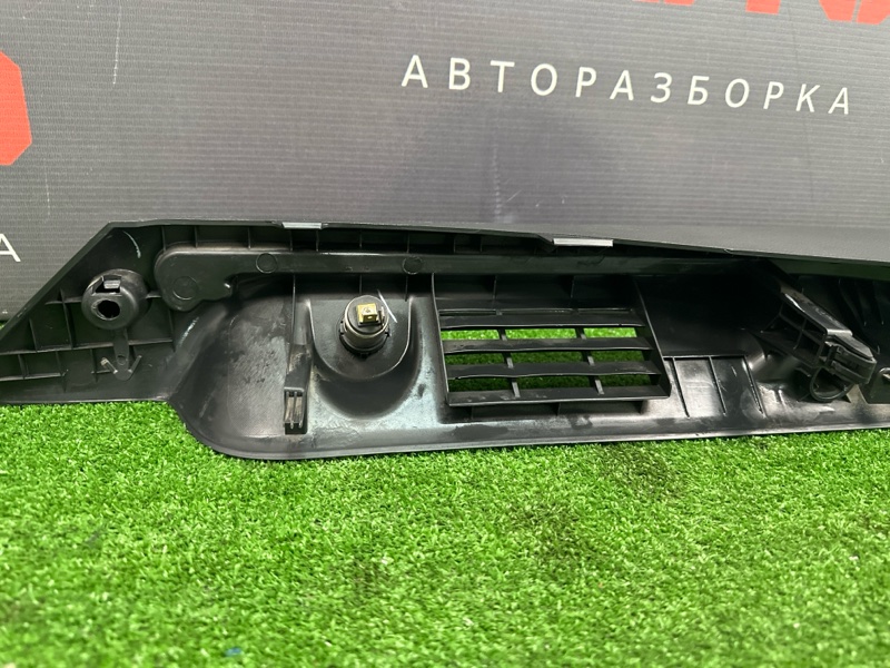 Направляющая шторки багажника Hyundai i30 2012 SW