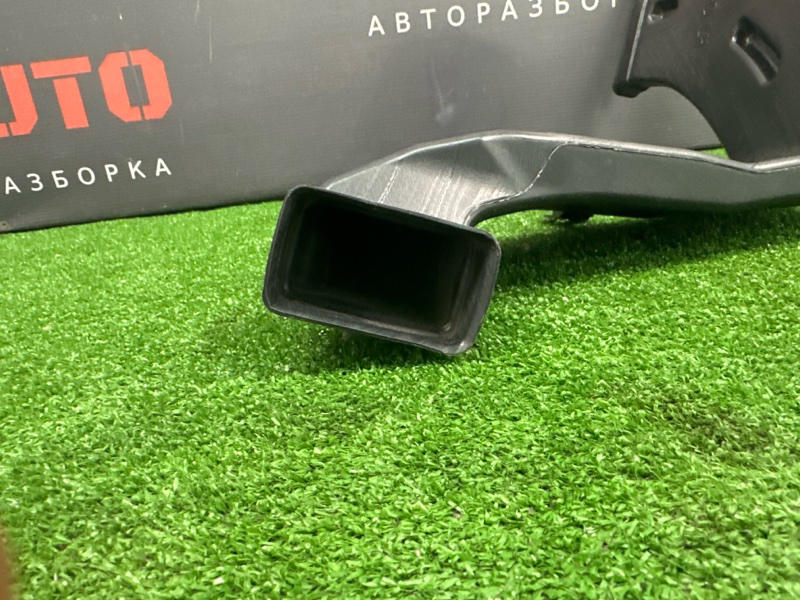 Воздуховод пола Hyundai i30 2012 SW