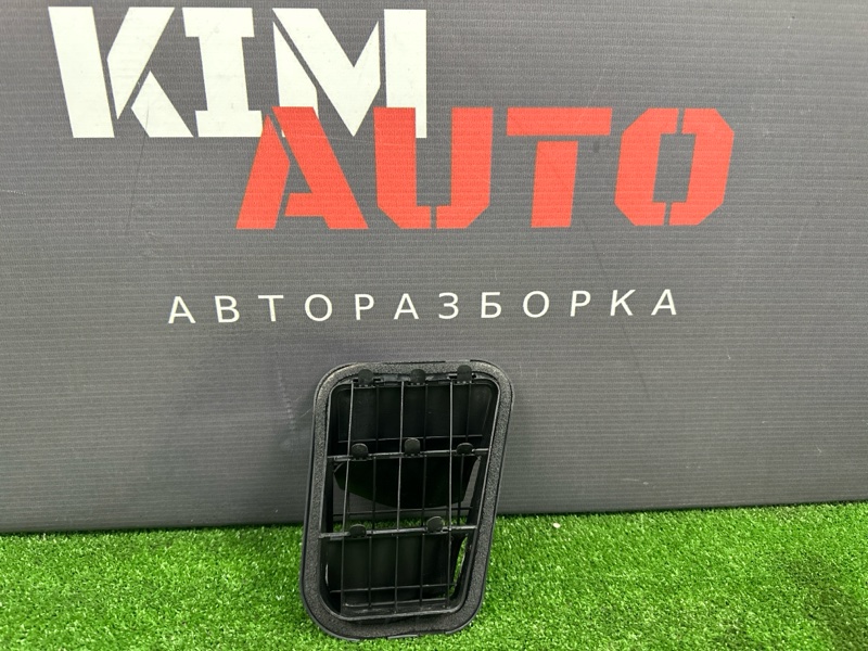 Решетка вентиляционная Hyundai i30 2012 SW
