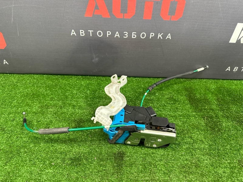 Замок двери Hyundai i30 2012 SW