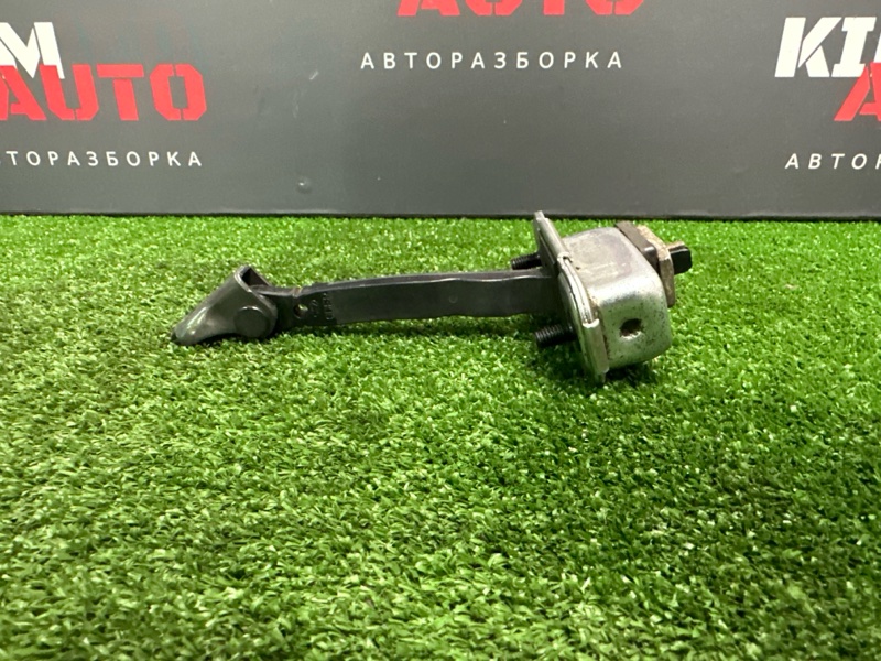 Ограничитель двери Hyundai i30 2012 SW